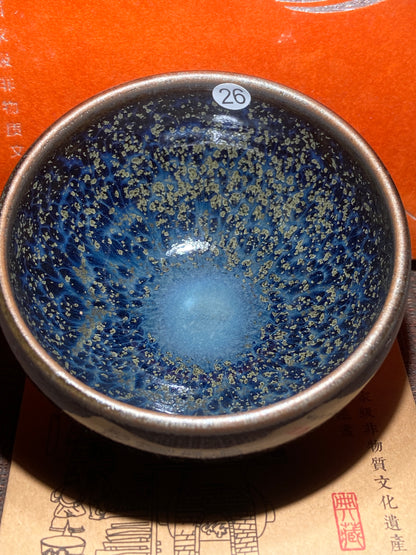 [No.1 teacup]The fourth generation of the porcelain family, a national etiquette artist / Master Xuxiaowei 1-14