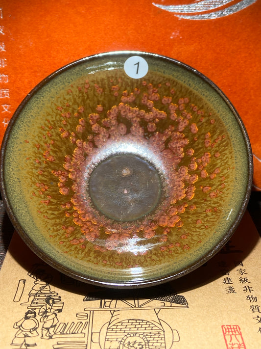 [No.1 teacup]The fourth generation of the porcelain family, a national etiquette artist / Master Xuxiaowei 1-14