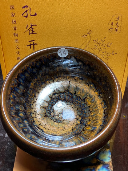[Claire Pick] Inheritor of intangible culture/ Porcelain Artist/ Porcelain Designer | Master Lian Zhihua8-29
